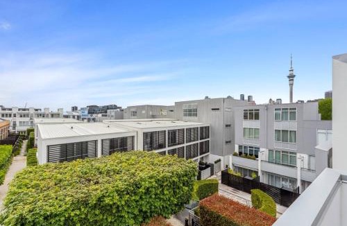 Auckland Central Business District House | QV Stays Modern Spacious Multi-Level Townhouse