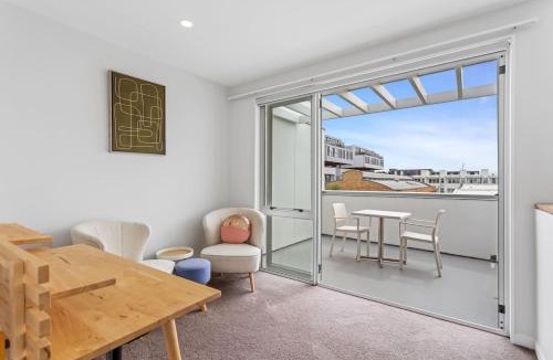 Auckland Central Business District House | QV Stays Modern Spacious Multi-Level Townhouse