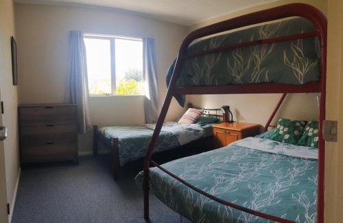 Ngataki House | Tealuca Holiday Home