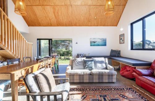 Karitane House | The Black Barn - Karitane Beach