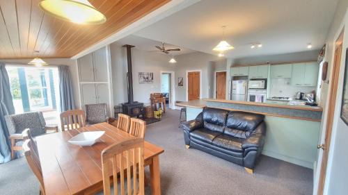 Hanmer Springs House | 15 Leamington Street
