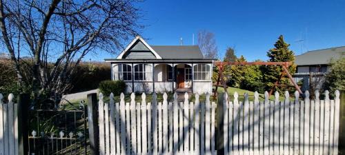 Hanmer Springs House | 15 Leamington Street