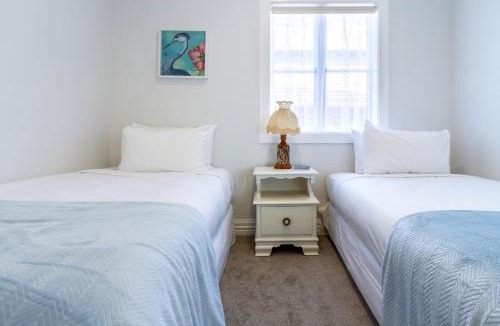 New Brighton Apartment | Wai Marino Cottage - Marine Parade, sleeps 5