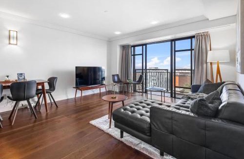 Auckland Central Business District Apartment | Modern 1BR Escape Central Auckland by Zodiak Stays
