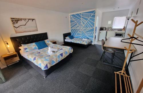 Paihia Hotel | Palm Tree Apartments & backpackers