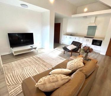 Stokes Valley Apartment | St Okes Apartment- Peaceful retreat set in native bush - Modern - Comfortable and Quiet