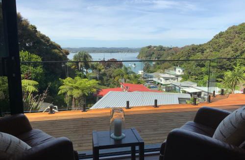 Kerikeri House | Tuis Nest, family beach bach at Opito Bay