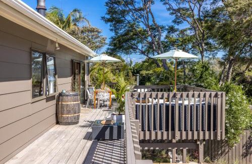 Ostend House | Blissful on Bay by Waiheke Pure
