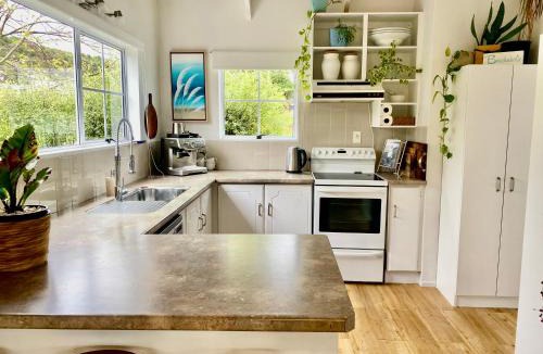 Tairua House | Tairua Tides - Relaxed Coastal Retreat