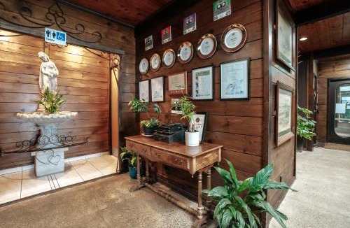 Kawaha Point House | Aorangi Peak Cabins 8 by Tiny Away