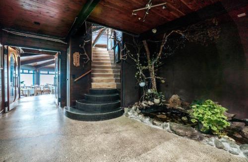 Kawaha Point House | Aorangi Peak Cabins 4 by Tiny Away