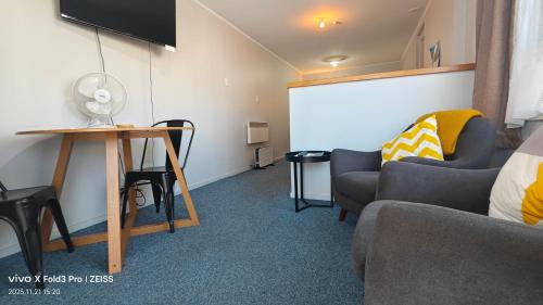 Solway Hotel | Chanel Court Motel