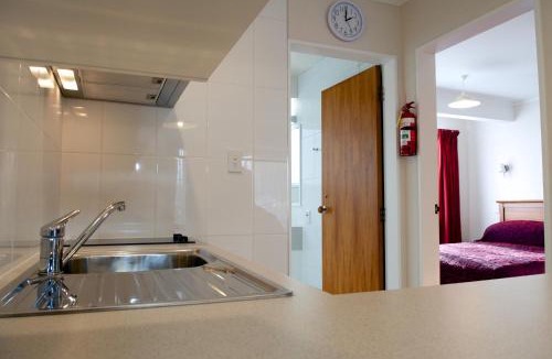 Tawa Hotel | Bucket Tree Lodge
