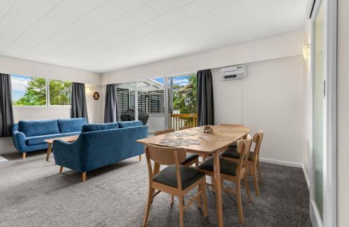 Snells Beach House | Amanda Lane - Snells Beach Holiday Home