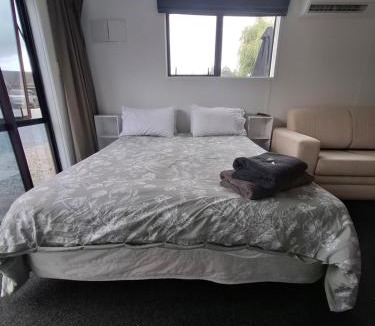 Te Kauwhata House | Shambala