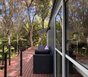 Wainui Ski Chalet | Tui Bush Chalet and Hot tub