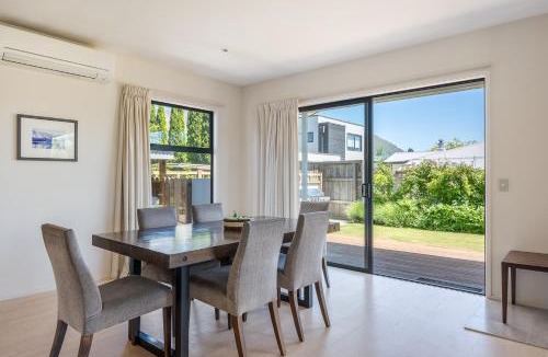 Wanaka House | Dragonfly Cottage
