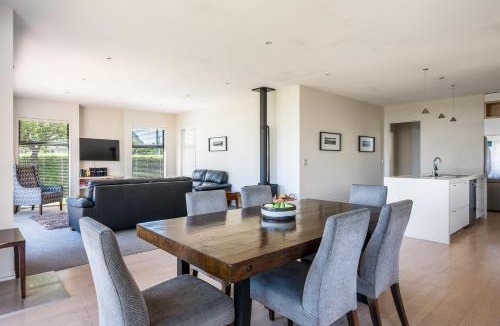 Wanaka House | Dragonfly Cottage