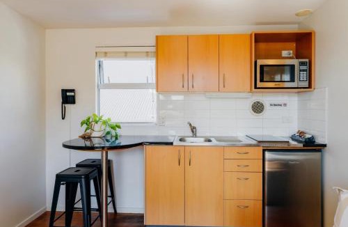 Sumner Hotel | Sumner Bay Motel