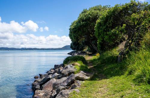 One Tree Point Apartment | Harbourside Getaway
