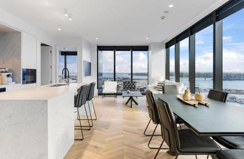 Auckland Central Business District Apartment | Luxury 2BR Apartment on Albert