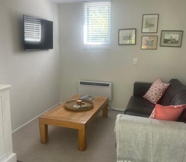 Russell Apartment | The Hut