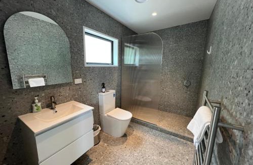 Palm Beach Apartment | Hidden Valley Waiheke