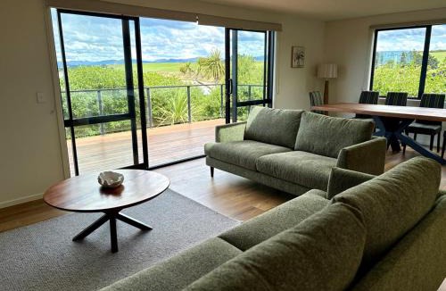 Kakanui House | 45 degrees South