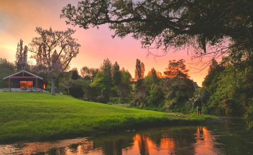Waitomo District House | Ripples Retreat - Riverside Luxury