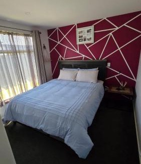 Halswell House | Luxury Family Friendly 4 Bed in Wigram