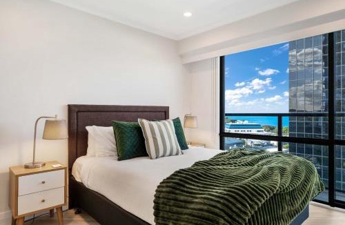 Takapuna Apartment | Stunning Style Carpark Tennis 9th Floor