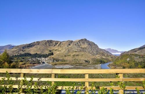 Arthur's Point Apartment | Residence Du Parc - Apt 5 at the base of Coronet Peak