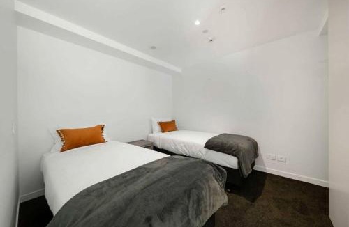Arthur's Point Apartment | Rihir Apartment at the base of Coronet Peak
