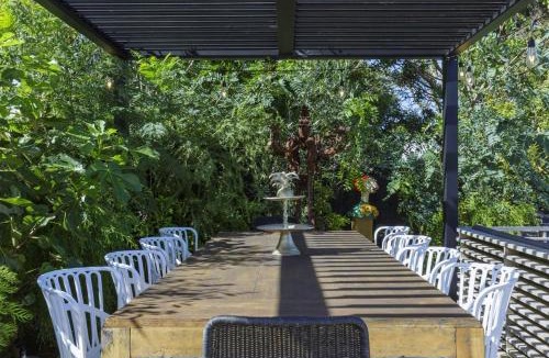 Palm Beach House | Palm Springs by Waiheke Pure
