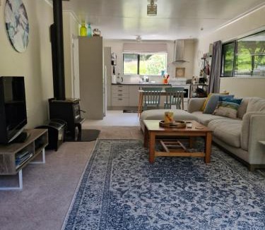 Solway Apartment | Peaceful Mikimiki Valley Cottage near Tararua Park Trailhead