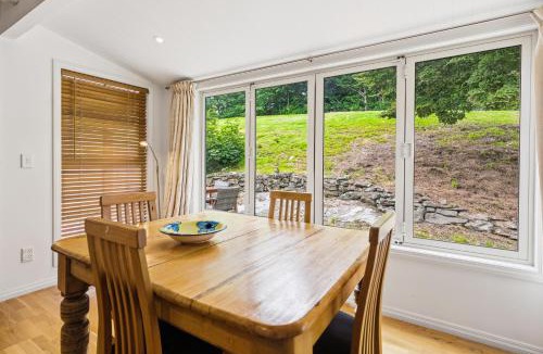Arrow Junction House | Arrow Junction Cottage
