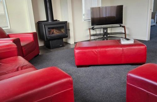 Blenheim Villa | Fairhall view
