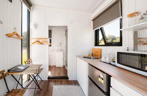 Stratford District House | Stone Cabin by Tiny Away