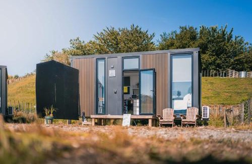 Stratford District House | Avon Cabin by Tiny Away