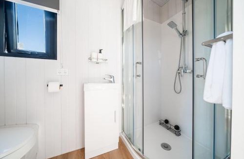 Stratford District House | Stour Cabin by Tiny Away