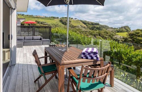 Omiha Apartment | Te Whau Bach Two by Stay Waiheke