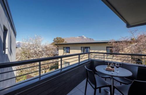 Queenstown Apartment | The Alps Two Bedroom