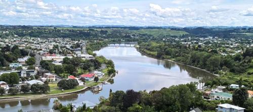 Whanganui Hotel | BK's Magnolia Motor Lodge