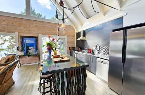 Onetangi House | Viewpoint - Stay Waiheke