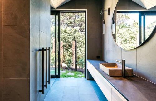 Oneroa House | Mawhiti - Stay Waiheke