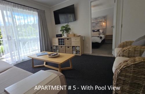Russell Apartment | Stay n Play n Russell