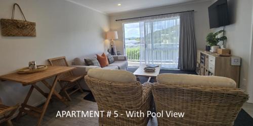 Russell Apartment | Stay n Play n Russell