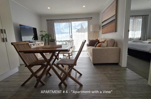 Russell Apartment | Stay n Play n Russell