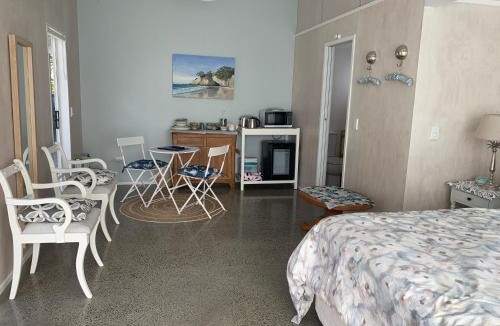 Hahei House | Hibiscus Cottage Guest Studio, Hahei