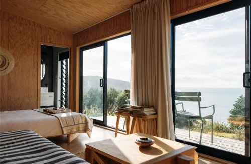 Ahipara Bed & Breakfast | The Huts